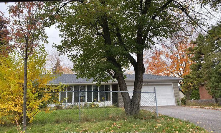 92 Fairglen Avenue