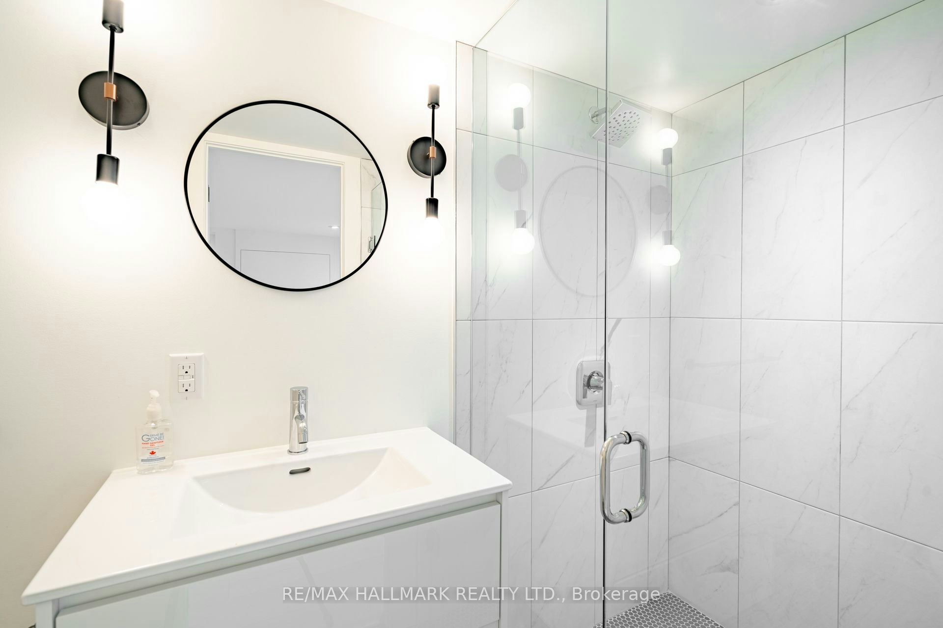 Lower-138 Milverton Boulevard, Toronto, ON, M4J 1V1 - 8