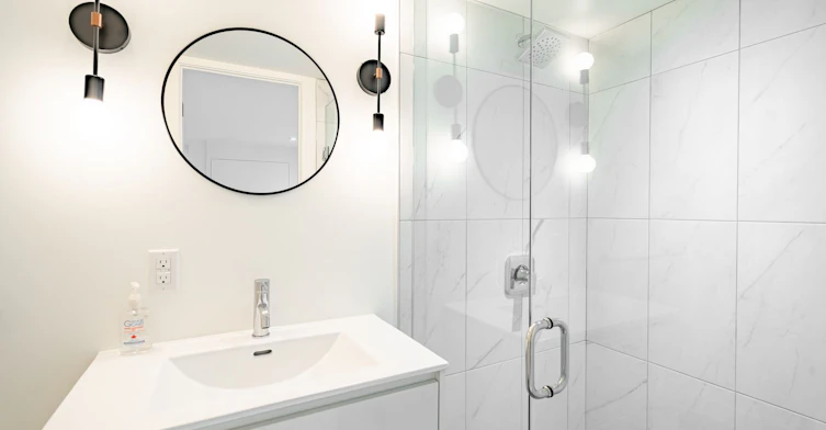 Lower-138 Milverton Boulevard, Toronto, ON, M4J 1V1 - 8