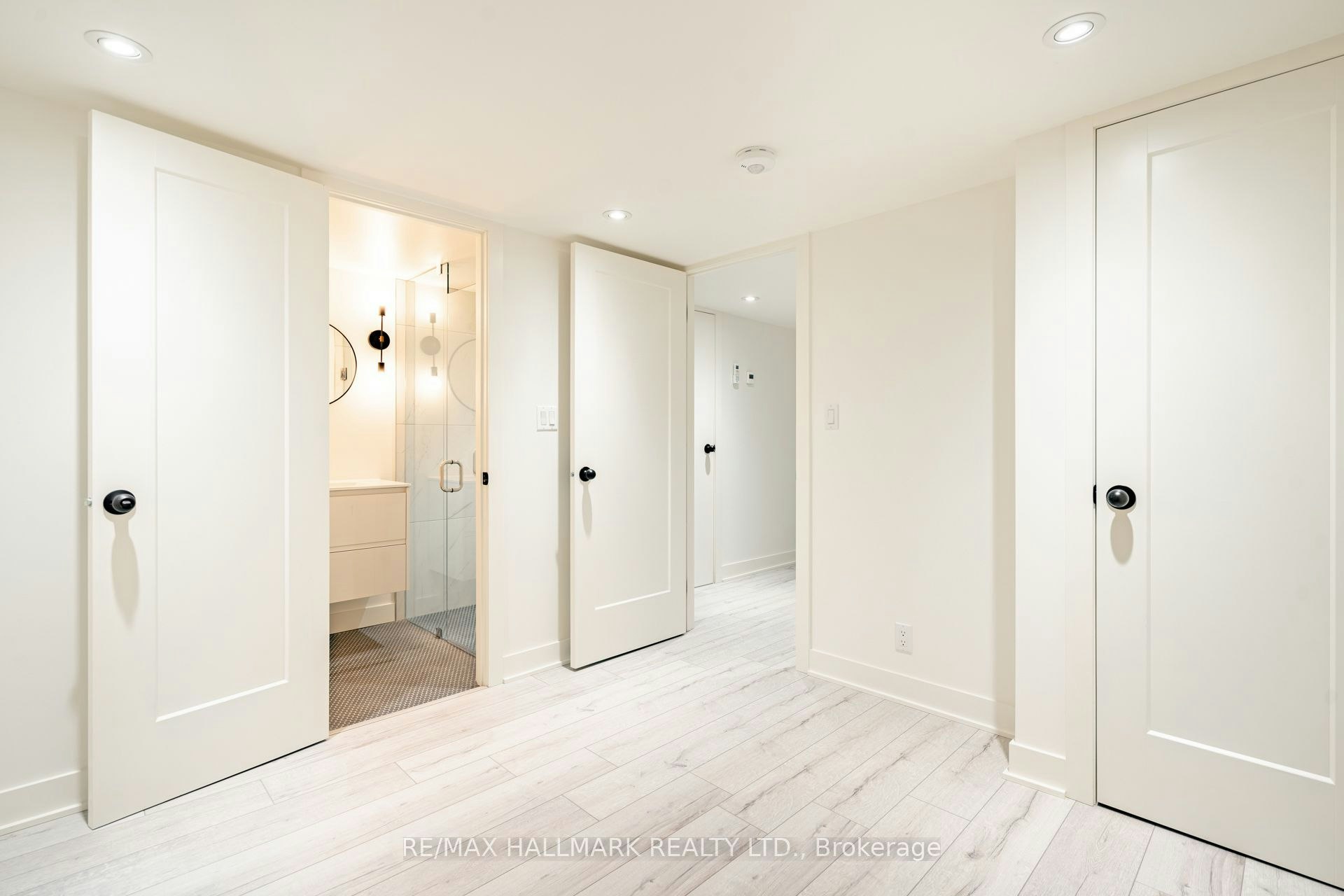 Lower-138 Milverton Boulevard, Toronto, ON, M4J 1V1 - 7