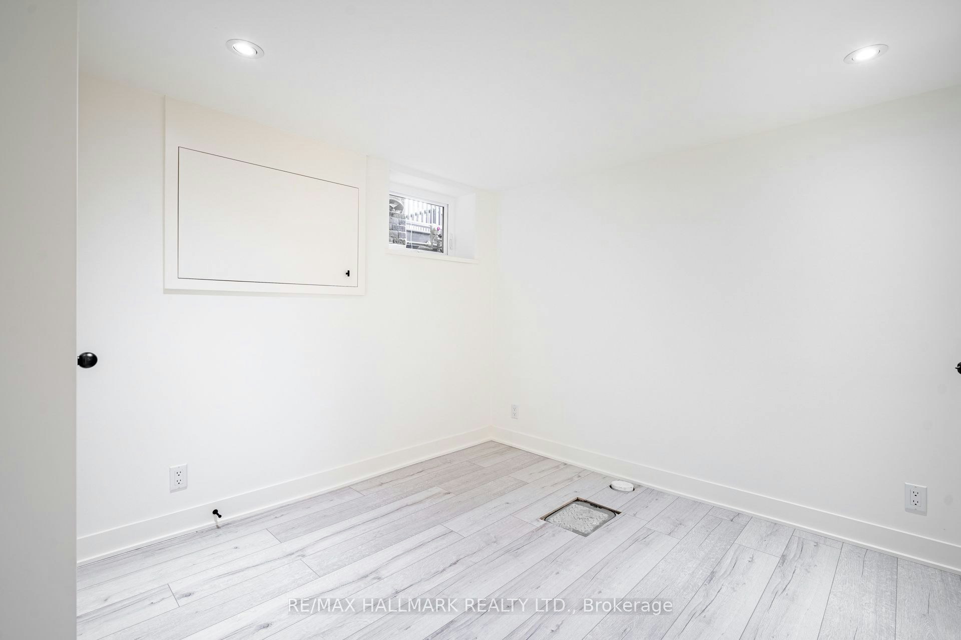 Lower-138 Milverton Boulevard, Toronto, ON, M4J 1V1 - 10