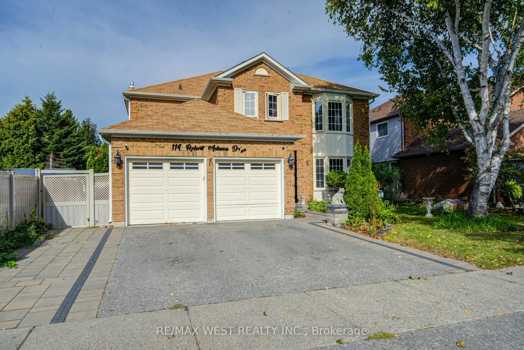 114 Robert Adams Drive, Clarington, ON, L1E 2C5