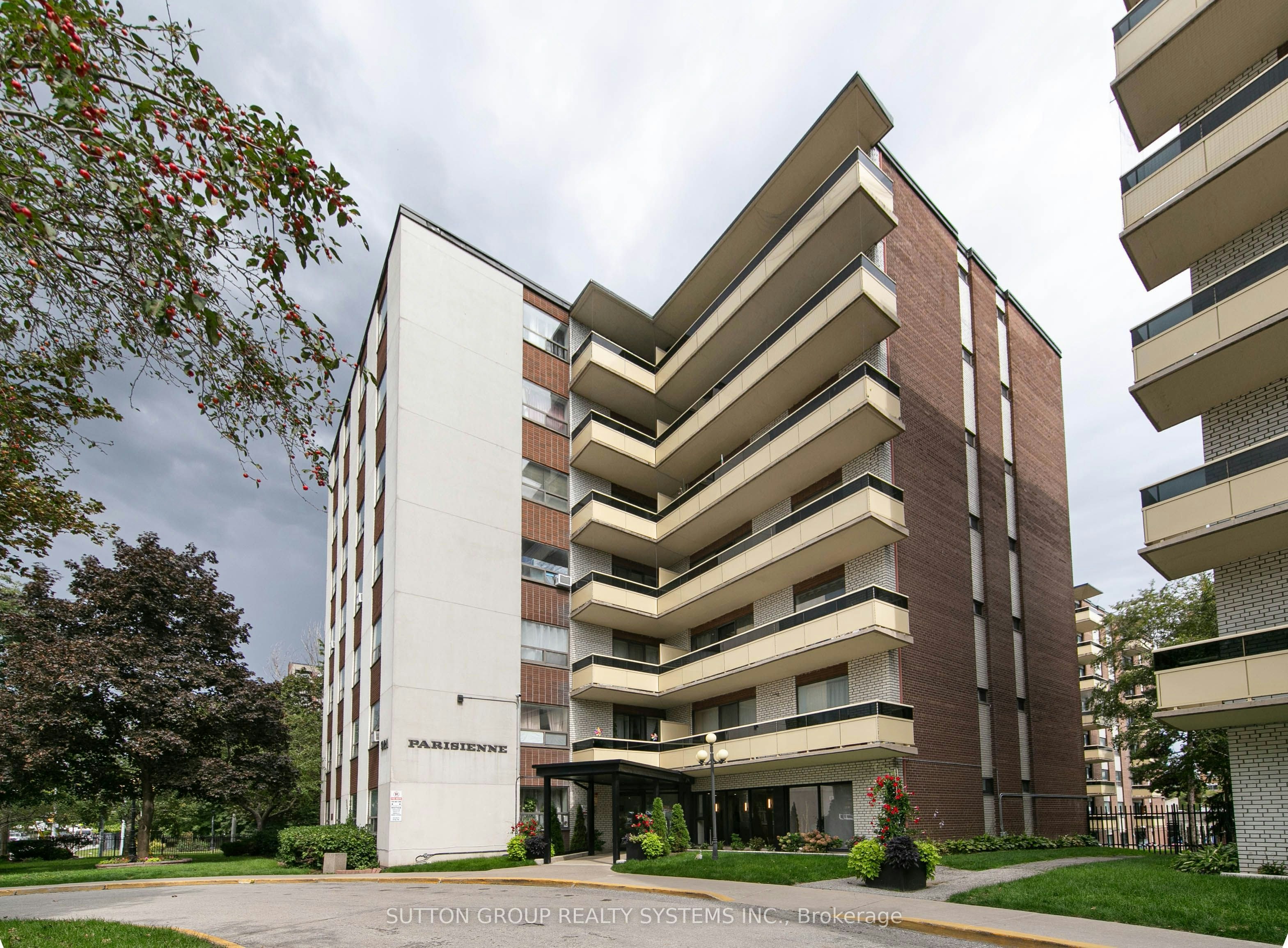 209-921 Midland Avenue, Toronto, ON, M1K 4G2