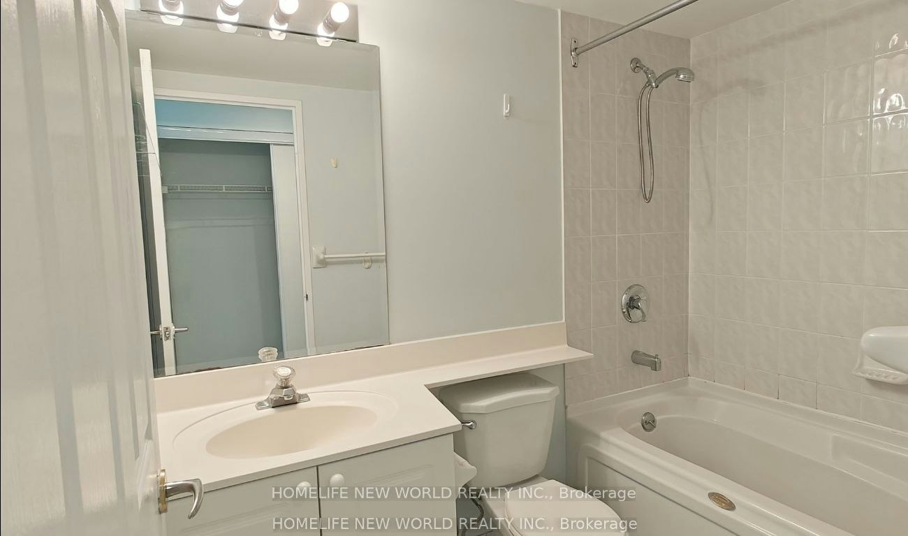 806-1 Lee Centre Drive, Toronto, ON, M1H 3J2 - 18