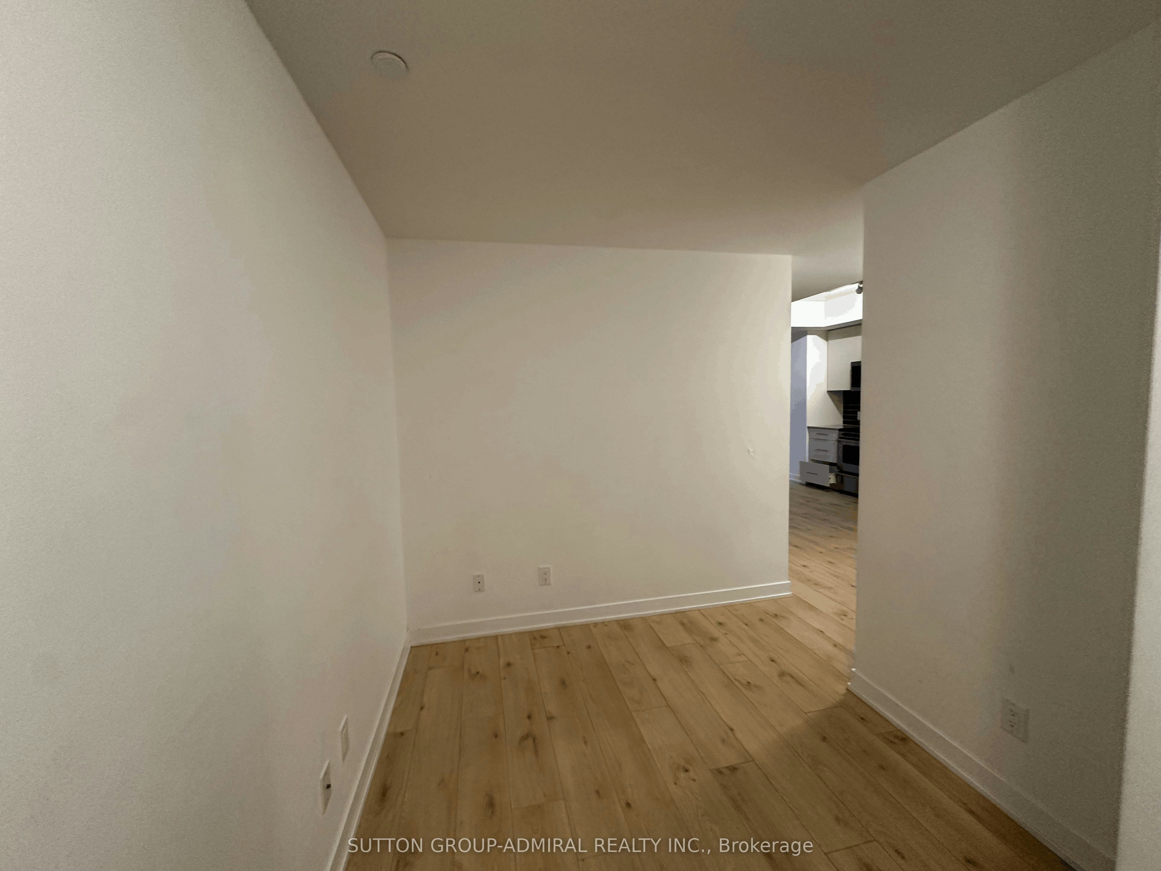 724-2799 Kingston Road, Toronto, ON, M1M 1N1 2