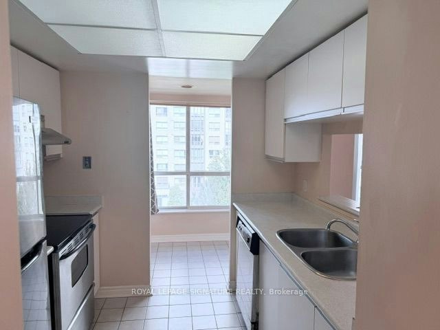 618-2550 Lawrence Avenue E, Toronto, ON, M1P 2R7 - 13