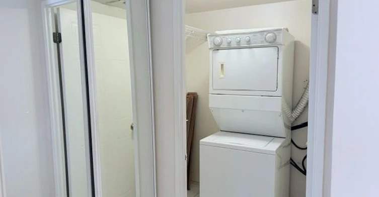 618-2550 Lawrence Avenue E, Toronto, ON, M1P 2R7 - 11