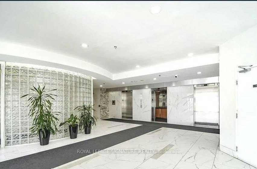 618-2550 Lawrence Avenue E, Toronto, ON, M1P 2R7 - 3