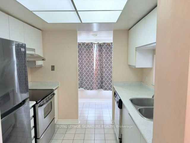 618-2550 Lawrence Avenue E, Toronto, ON, M1P 2R7 - 12