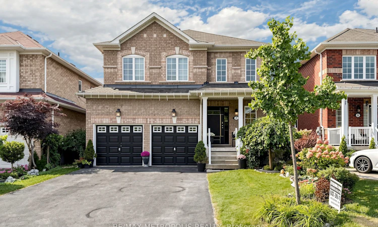 7 Oceanpearl Crescent
