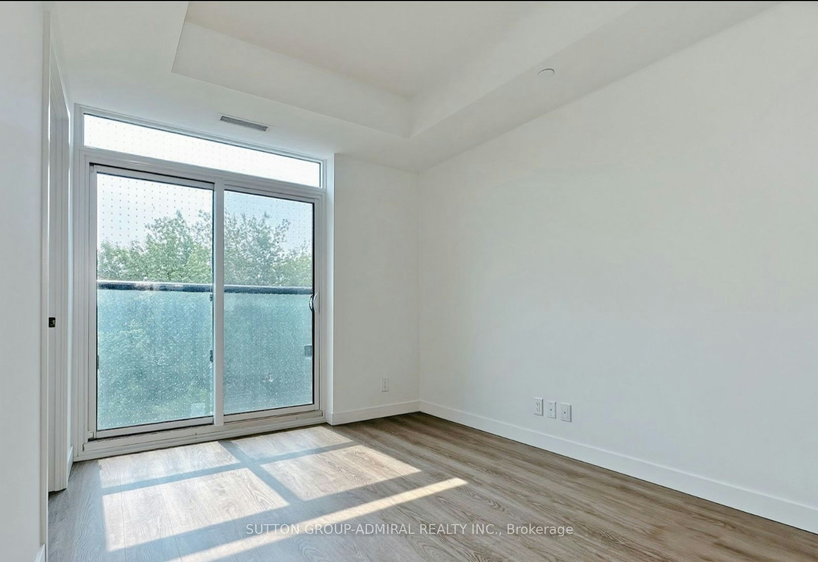 328-1050 Eastern Avenue, Toronto, ON, M4L 0B7 - 4