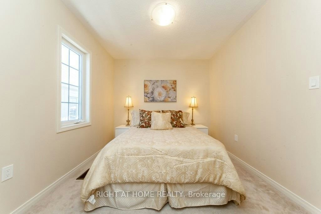 37 Comfort Way, Whitby, ON, L1N 0K5 - 16