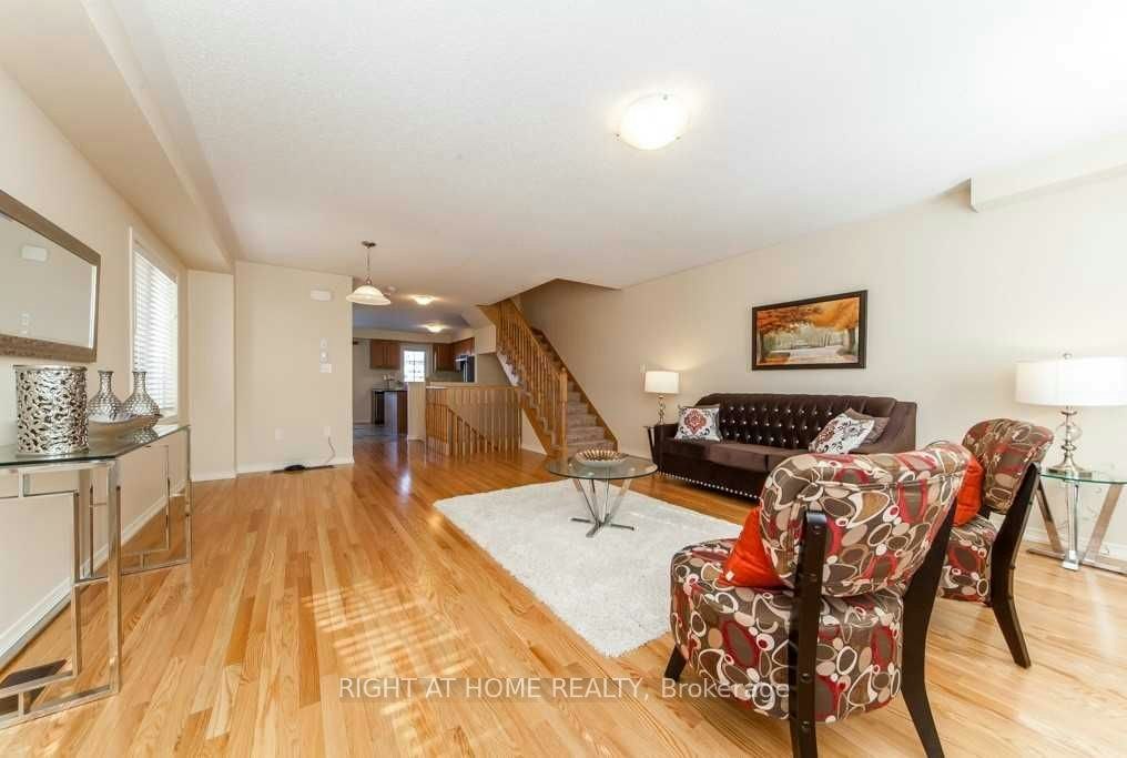 37 Comfort Way, Whitby, ON, L1N 0K5 - 7