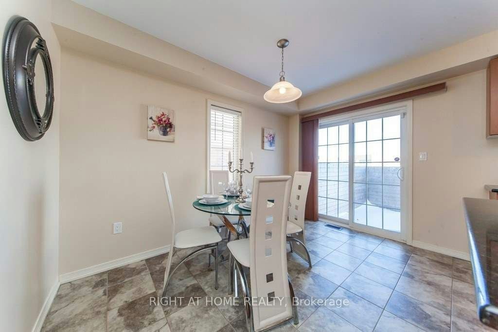 37 Comfort Way, Whitby, ON, L1N 0K5 - 11