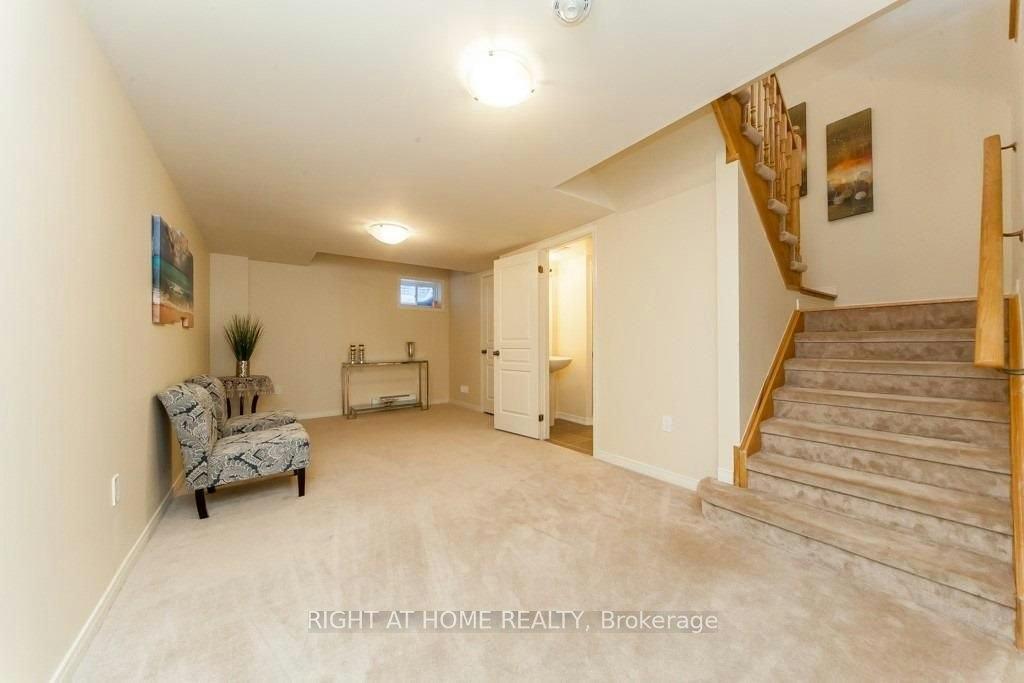 37 Comfort Way, Whitby, ON, L1N 0K5 - 3