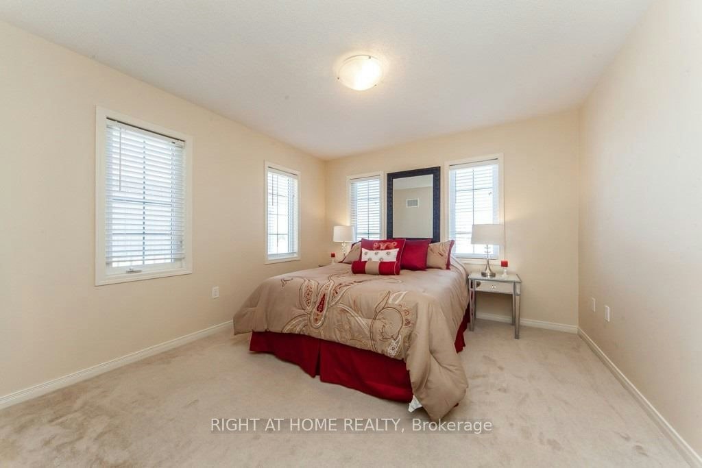37 Comfort Way, Whitby, ON, L1N 0K5 - 14