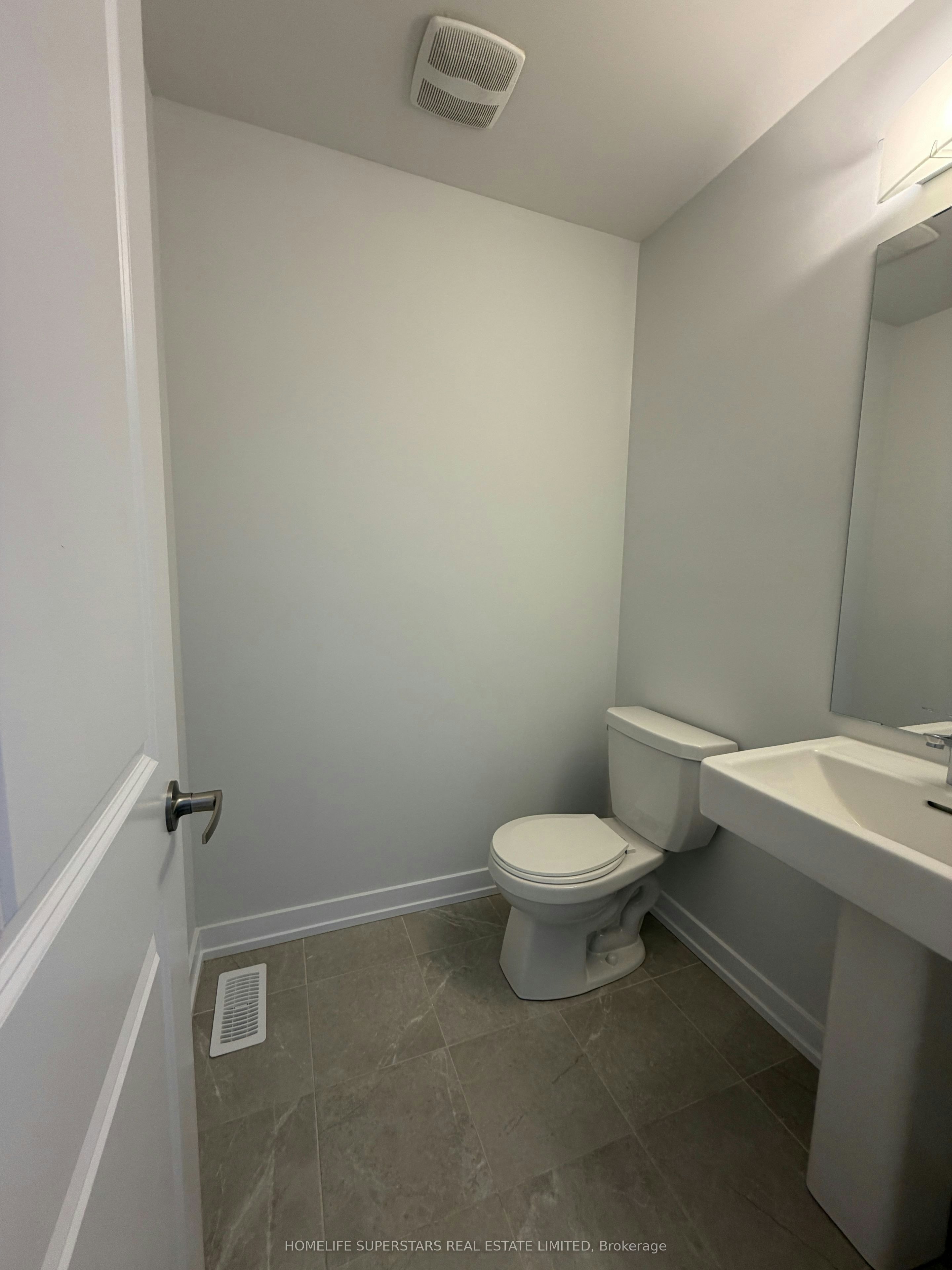 48 Danielle Moore Circle, Toronto, ON, M1P 0G9 - 6