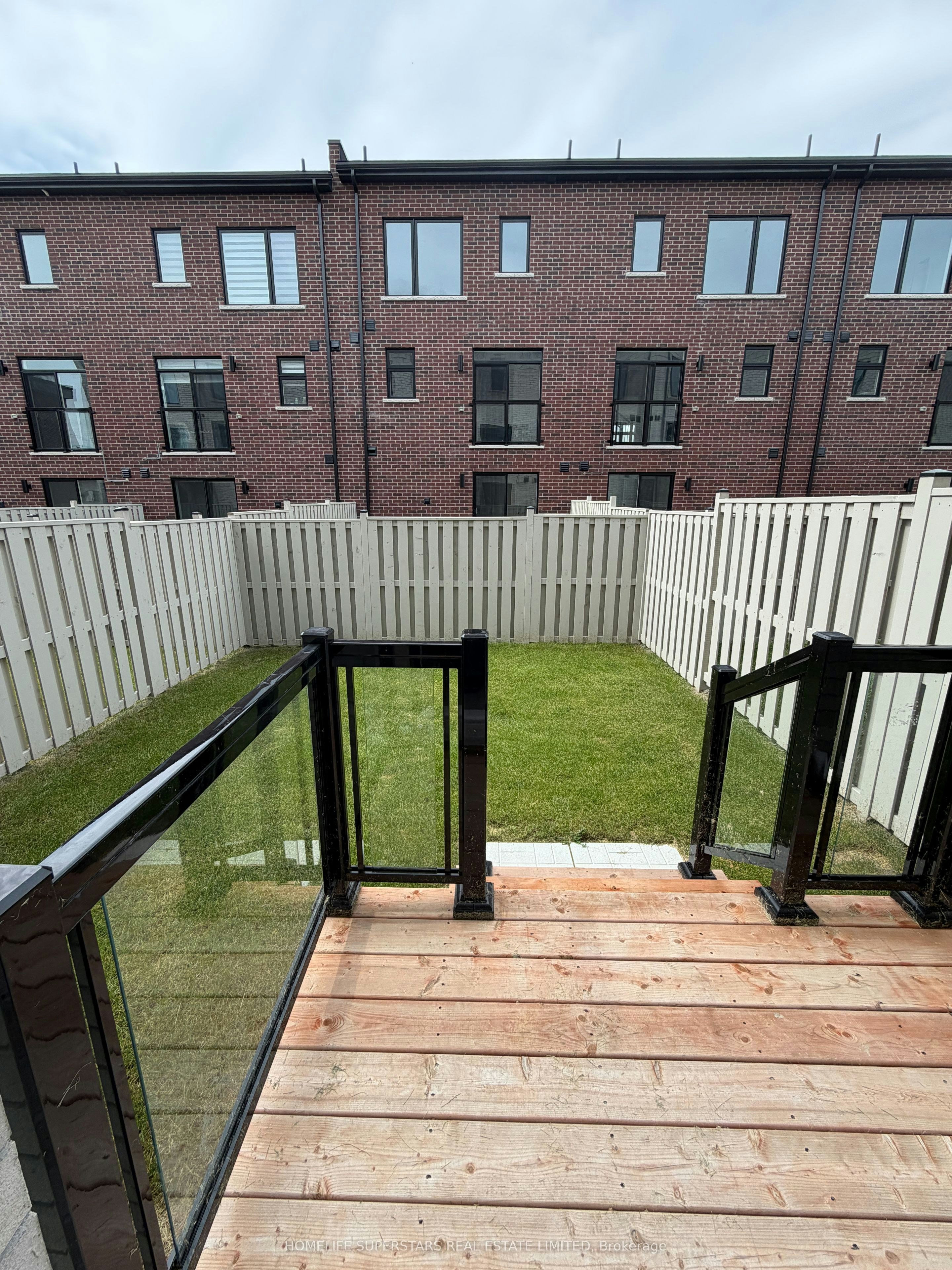 48 Danielle Moore Circle, Toronto, ON, M1P 0G9 - 29