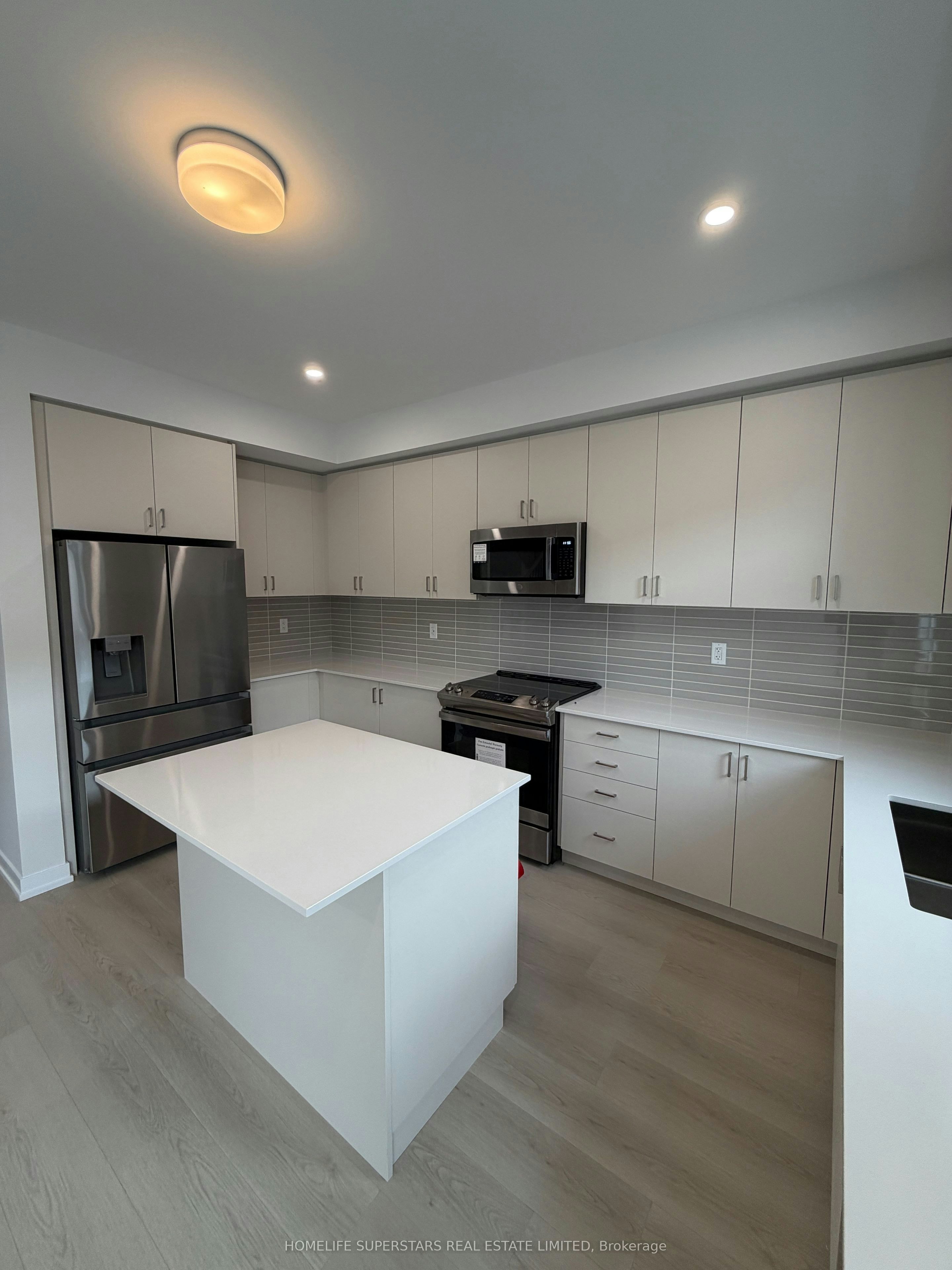 48 Danielle Moore Circle, Toronto, ON, M1P 0G9 - 12