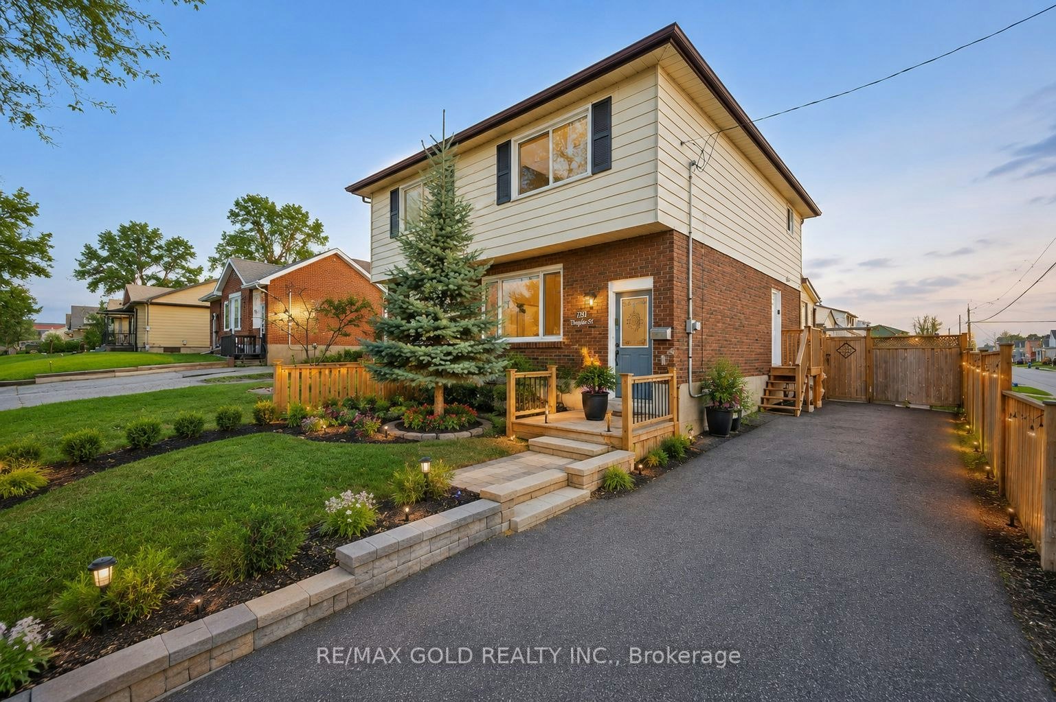 784 Douglas Street, Oshawa, ON, L1H 5C9