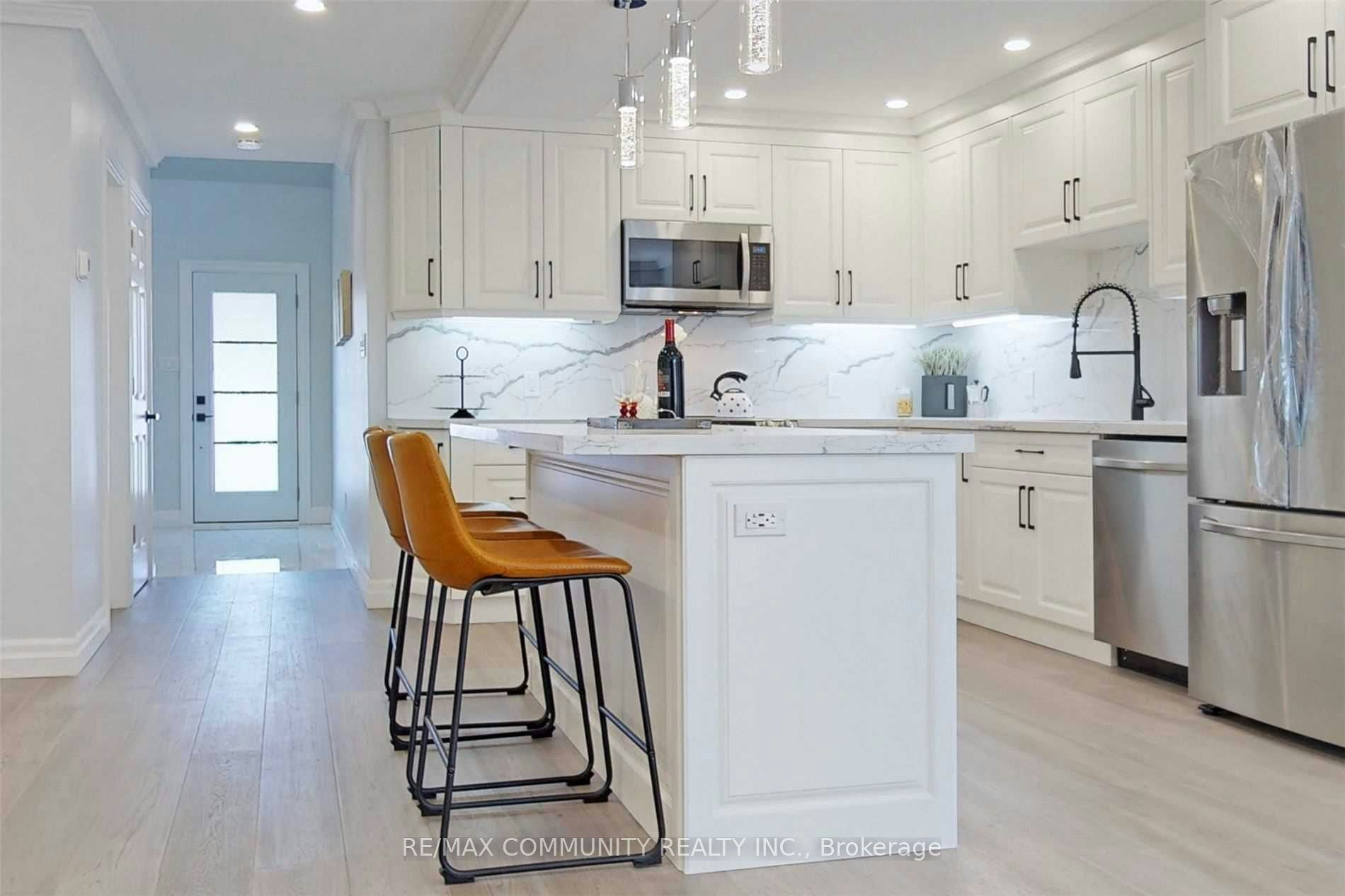 1216 Charlotte Circle, Pickering, ON, L1V 3P8 - 2