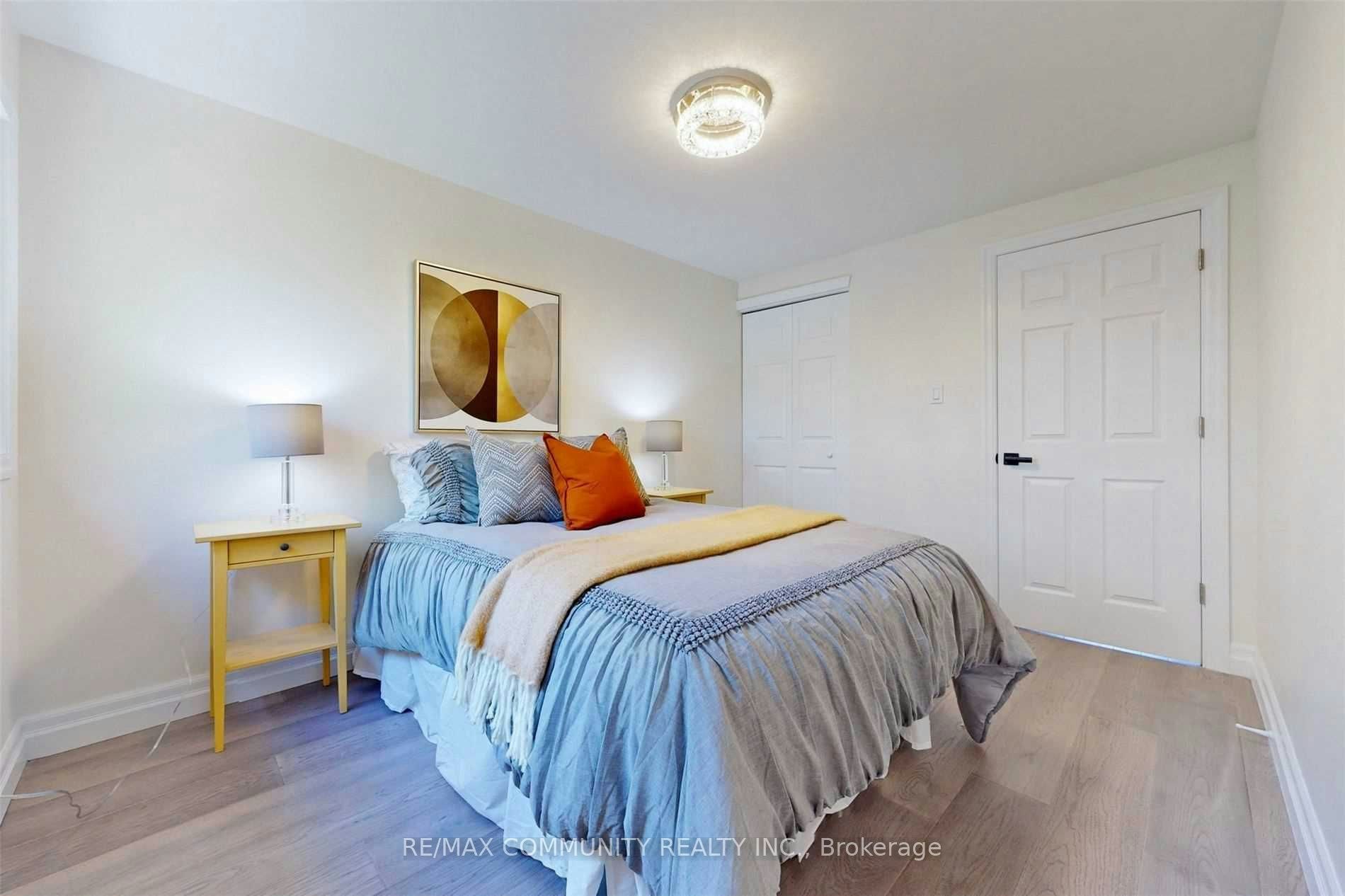 1216 Charlotte Circle, Pickering, ON, L1V 3P8 - 16
