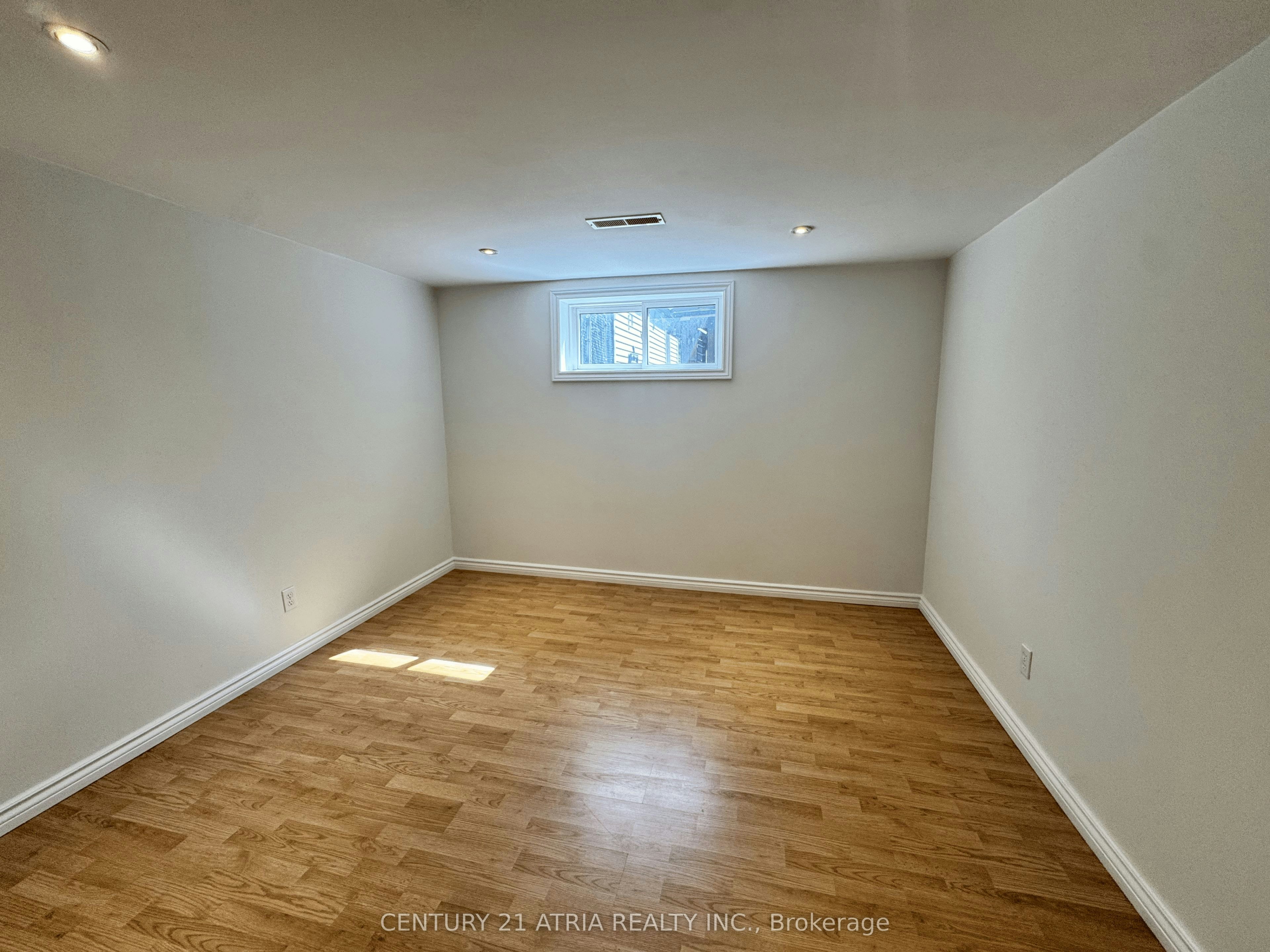 Bsmt-28 Willowhurst Crescent, Toronto, ON, M1R 3R6 - 11