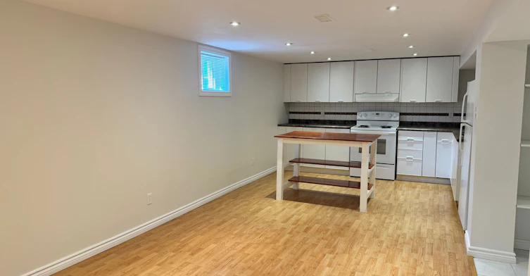 Bsmt-28 Willowhurst Crescent, Toronto, ON, M1R 3R6 - 3