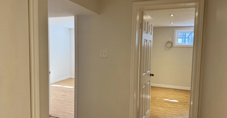 Bsmt-28 Willowhurst Crescent, Toronto, ON, M1R 3R6 - 8