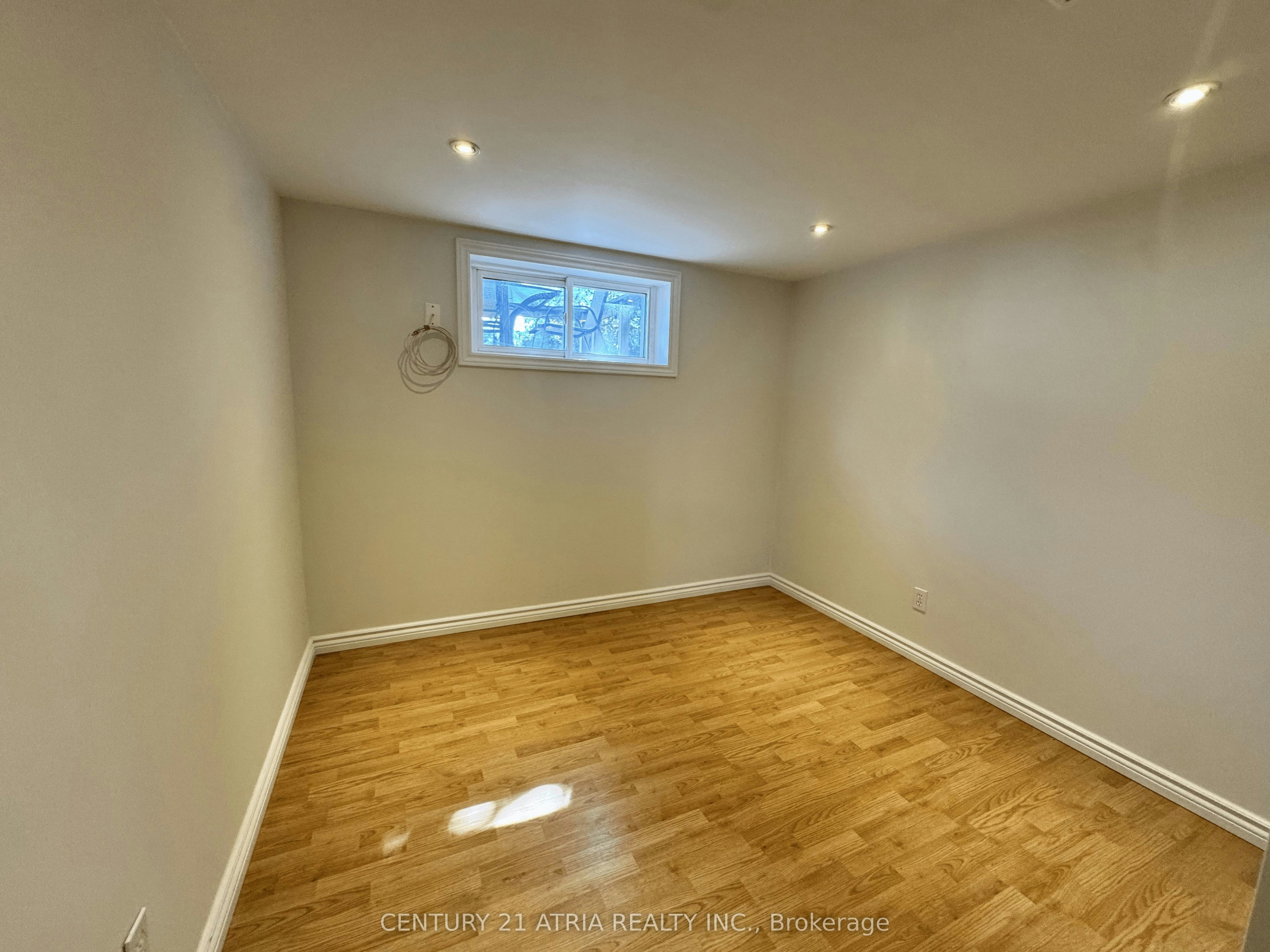 Bsmt-28 Willowhurst Crescent, Toronto, ON, M1R 3R6 - 9
