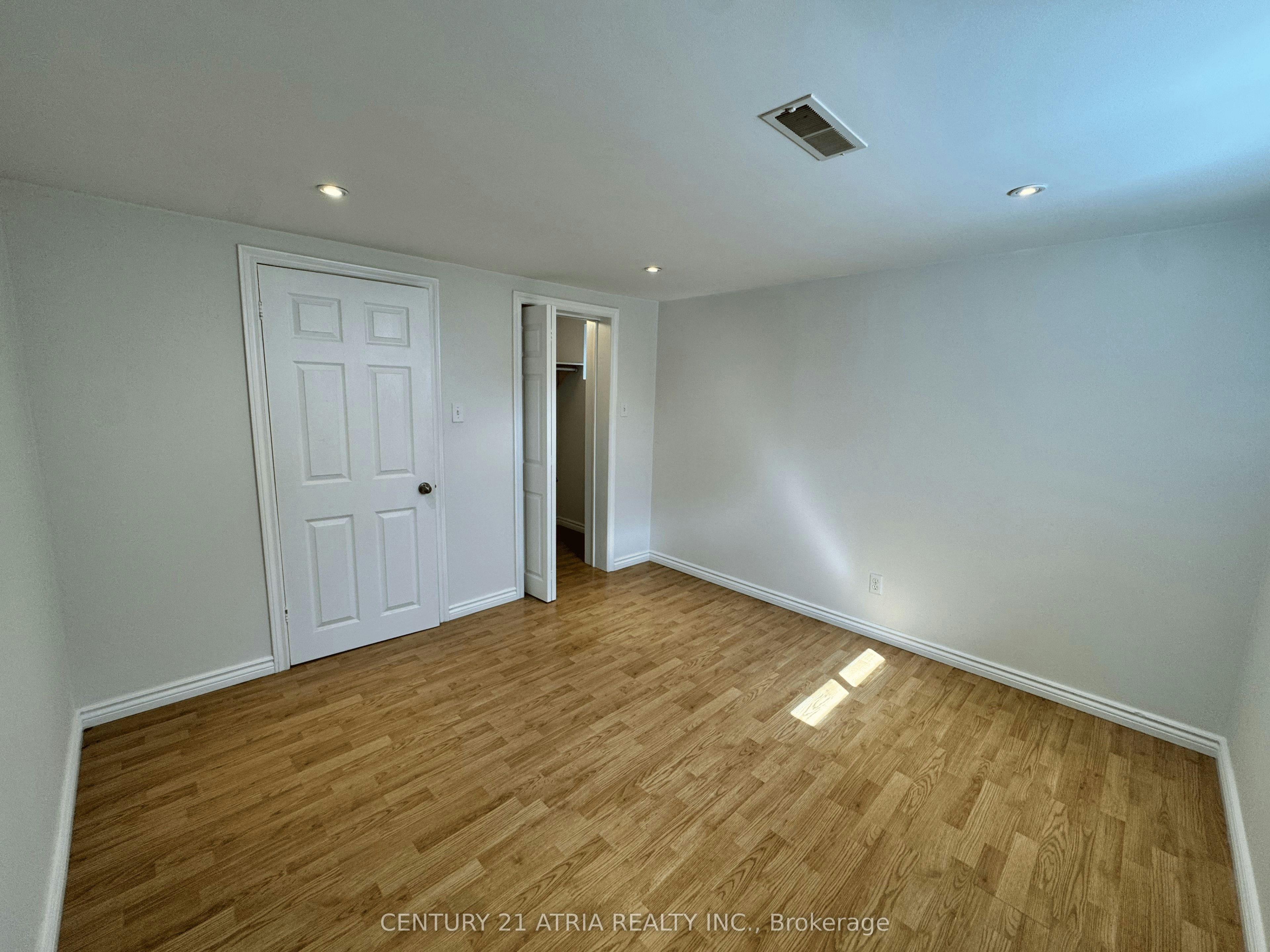 Bsmt-28 Willowhurst Crescent, Toronto, ON, M1R 3R6 - 12