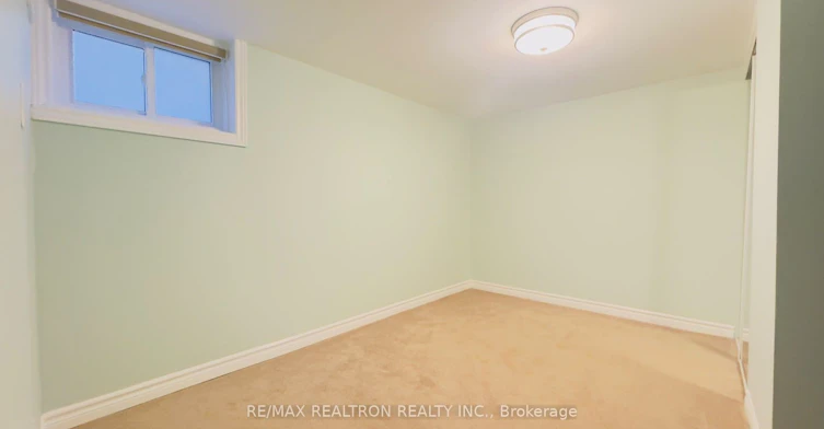 Bsmnt-124 Thicketwood Drive, Toronto, ON, M1J 2A3 - 4