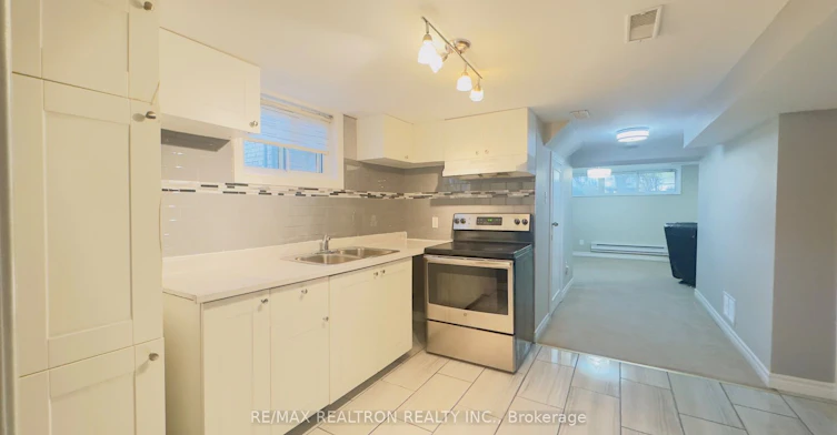Bsmnt-124 Thicketwood Drive, Toronto, ON, M1J 2A3 - 11