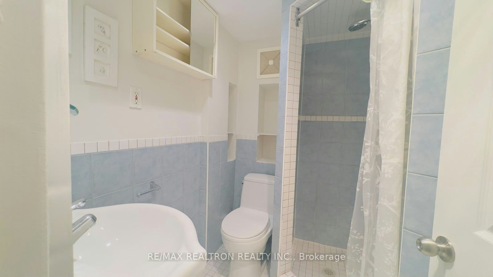 Bsmnt-124 Thicketwood Drive, Toronto, ON, M1J 2A3 - 6