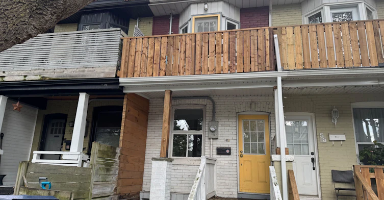 Main Floor-57 Hiawatha Road, Toronto, ON, M4L 2X7 - 14