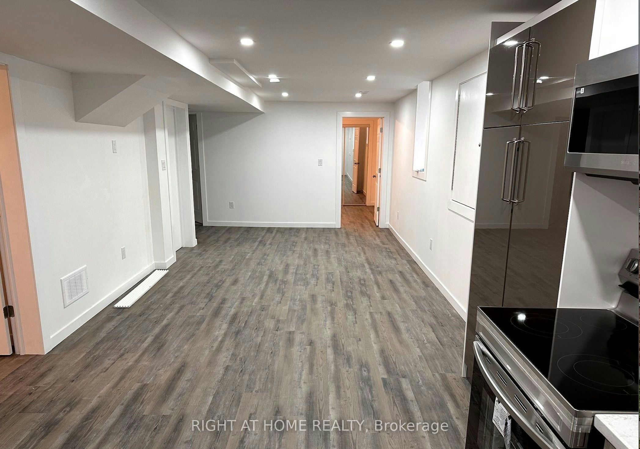19 Shrewsbury Drive, Whitby, ON, L1M 0E2 - 7