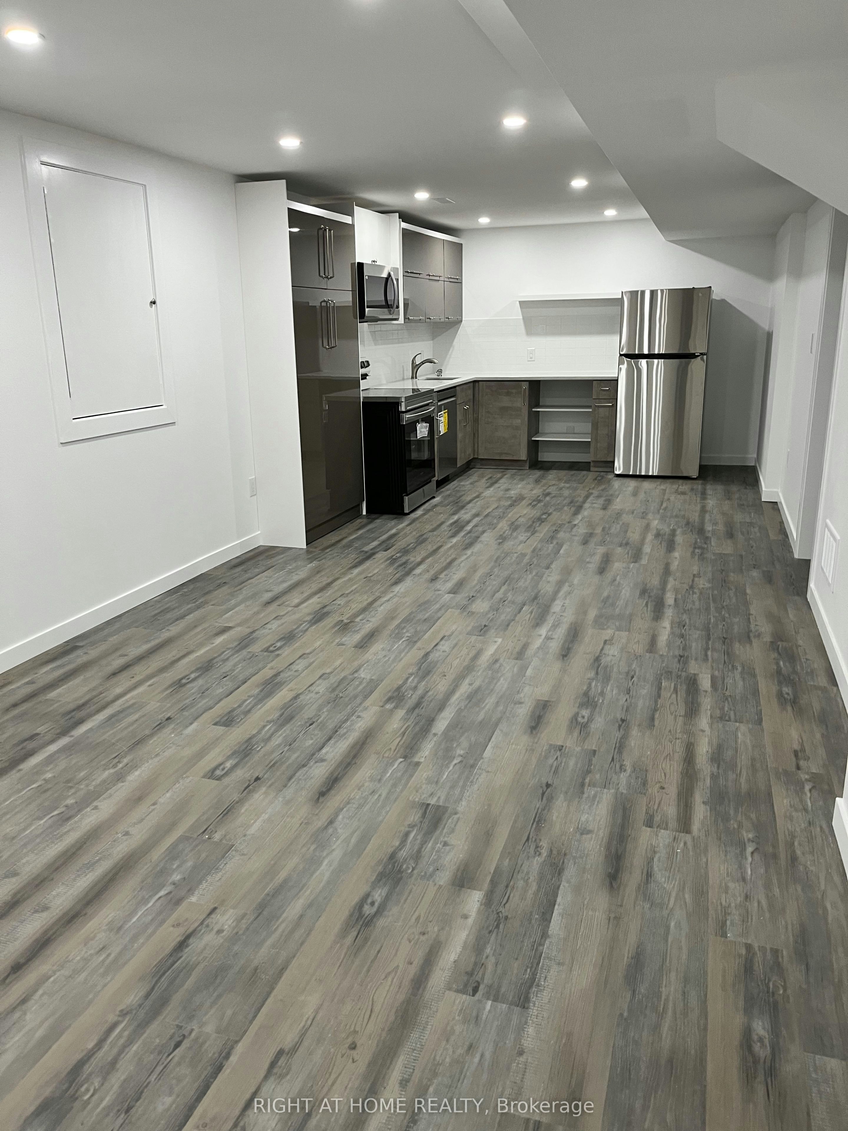 19 Shrewsbury Drive, Whitby, ON, L1M 0E2 - 4