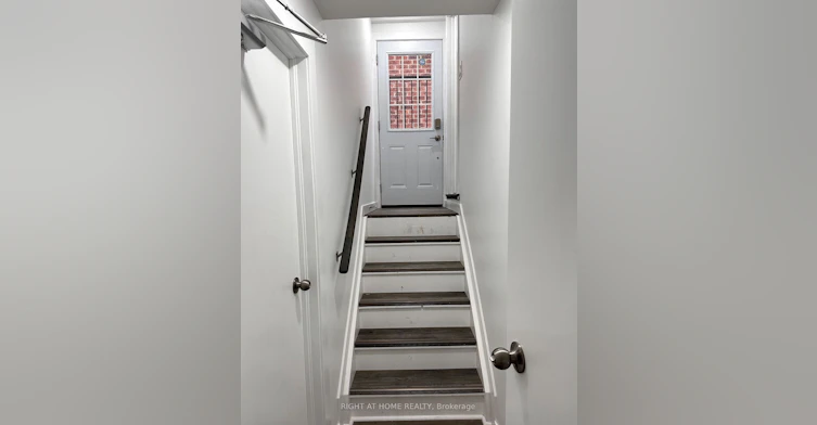 19 Shrewsbury Drive, Whitby, ON, L1M 0E2 - 6