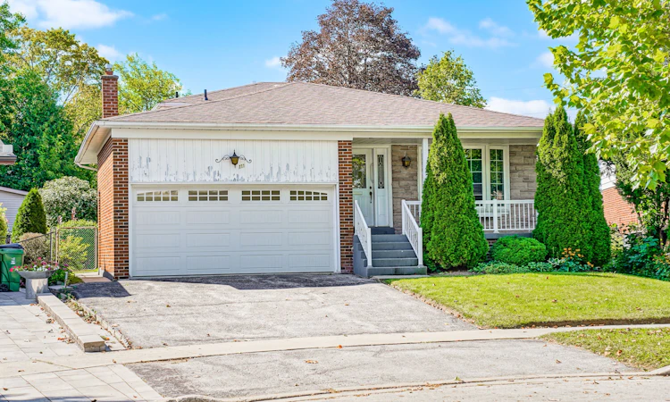 111 Briarscross Boulevard