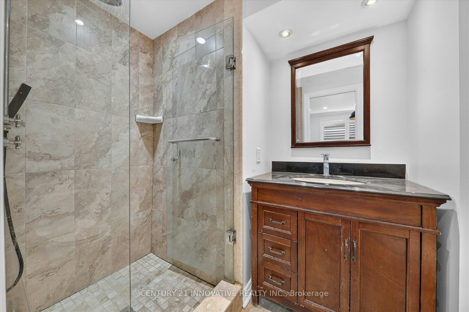 Main-68 Cree Avenue, Toronto, ON, M1M 1Z6 - 7
