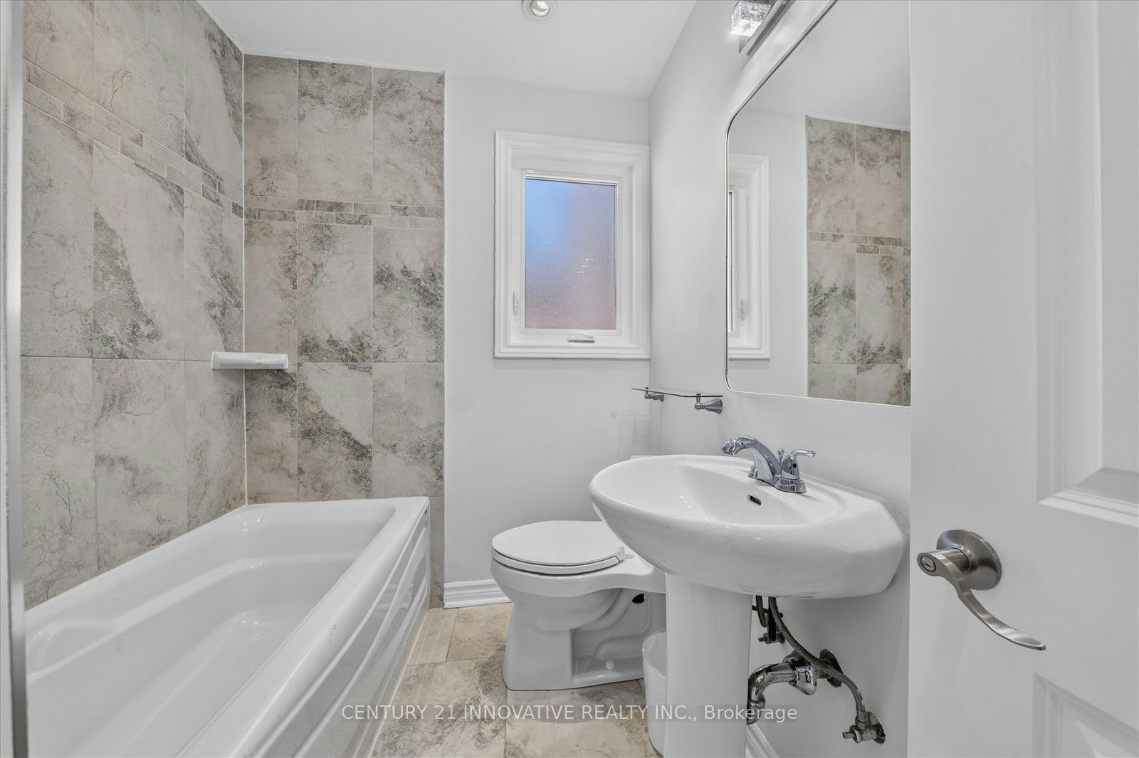 Main-68 Cree Avenue, Toronto, ON, M1M 1Z6 - 10