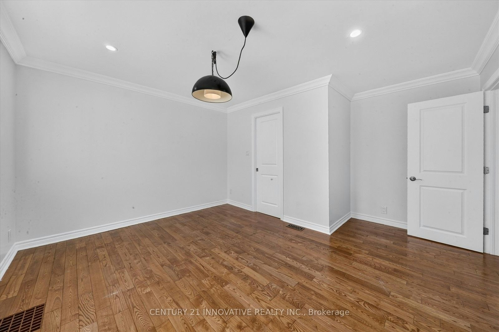 Main-68 Cree Avenue, Toronto, ON, M1M 1Z6 - 6