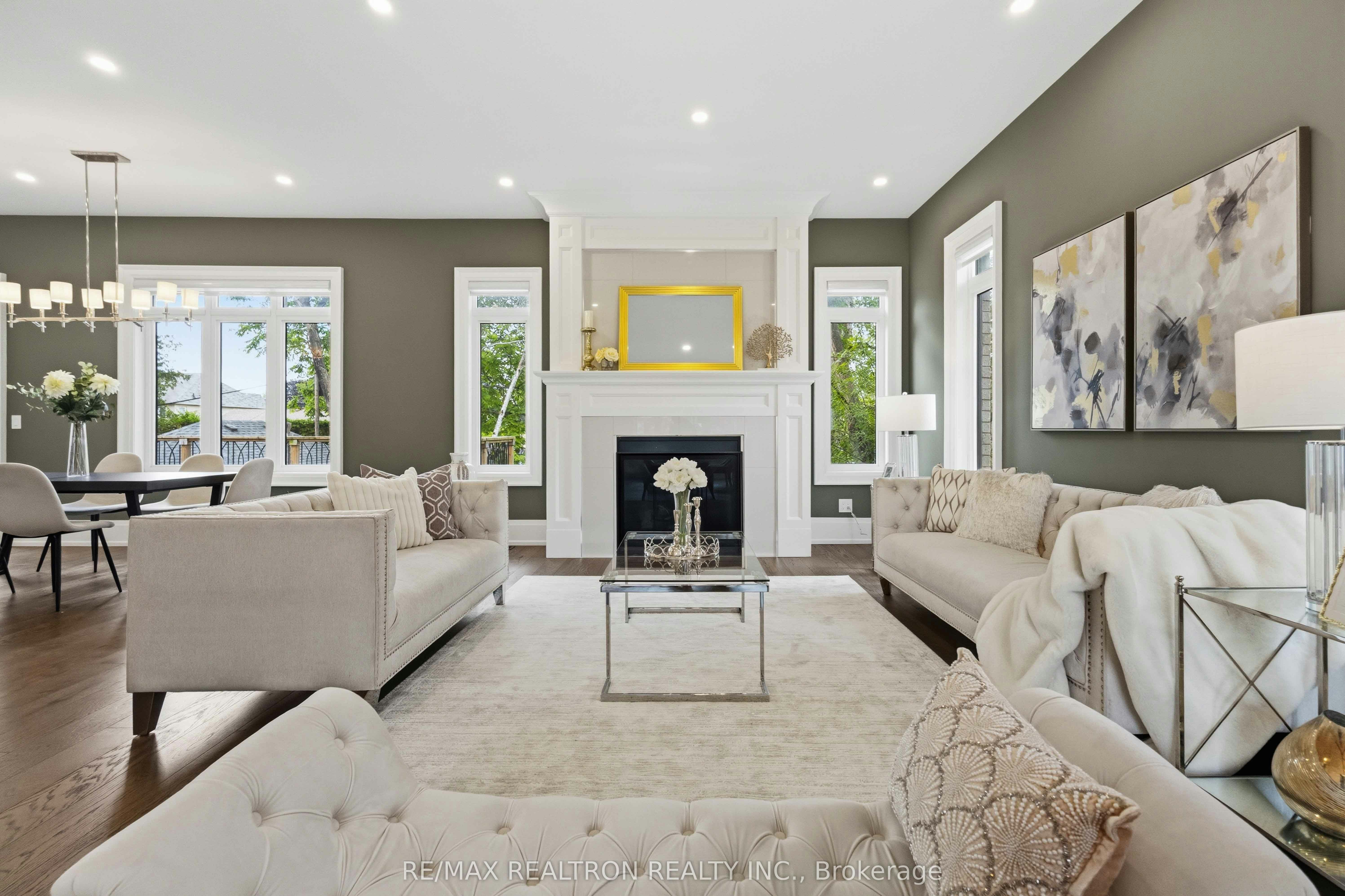 809 Fairview Avenue, Pickering, ON, L1W 1M7 - 11