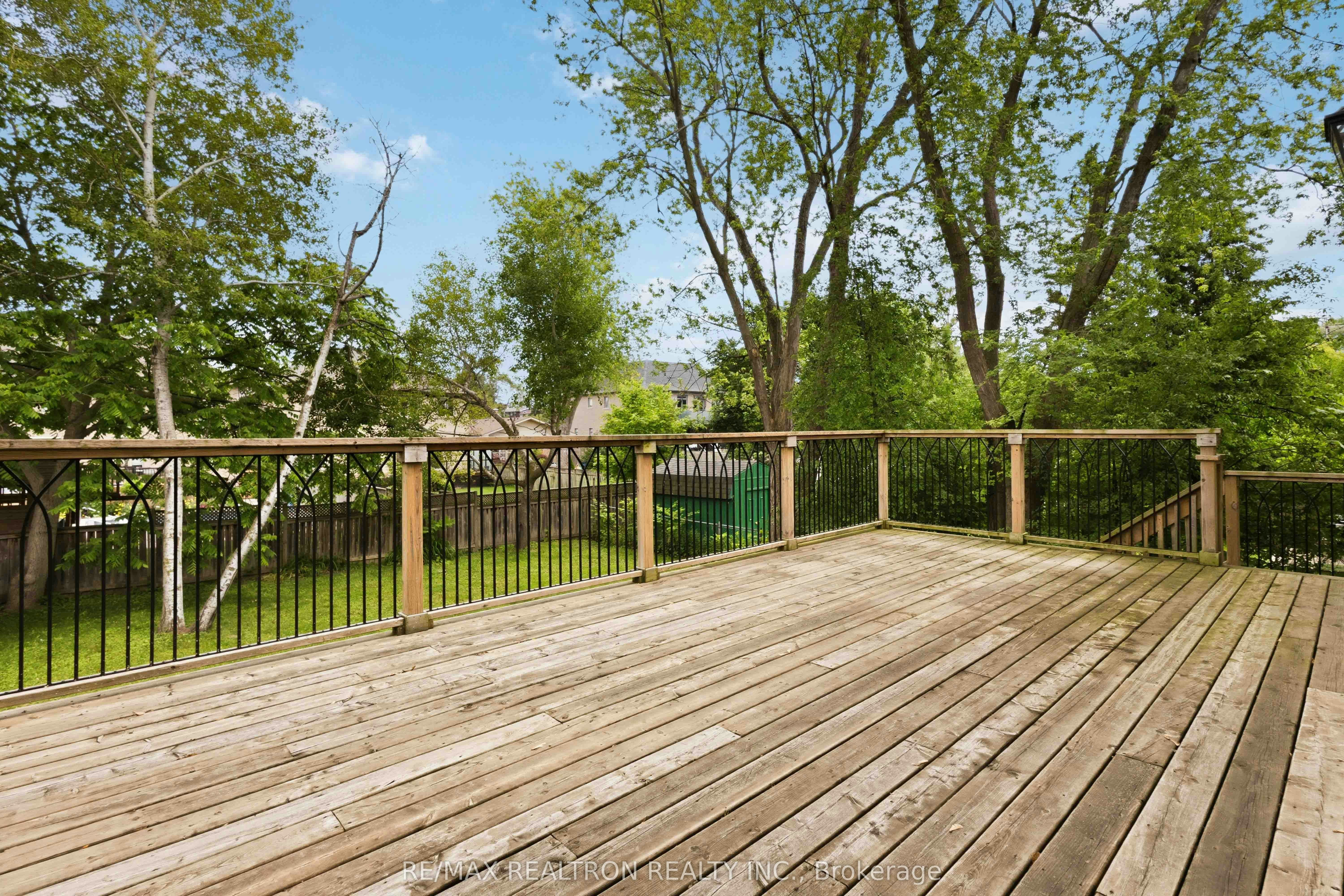 809 Fairview Avenue, Pickering, ON, L1W 1M7 - 44