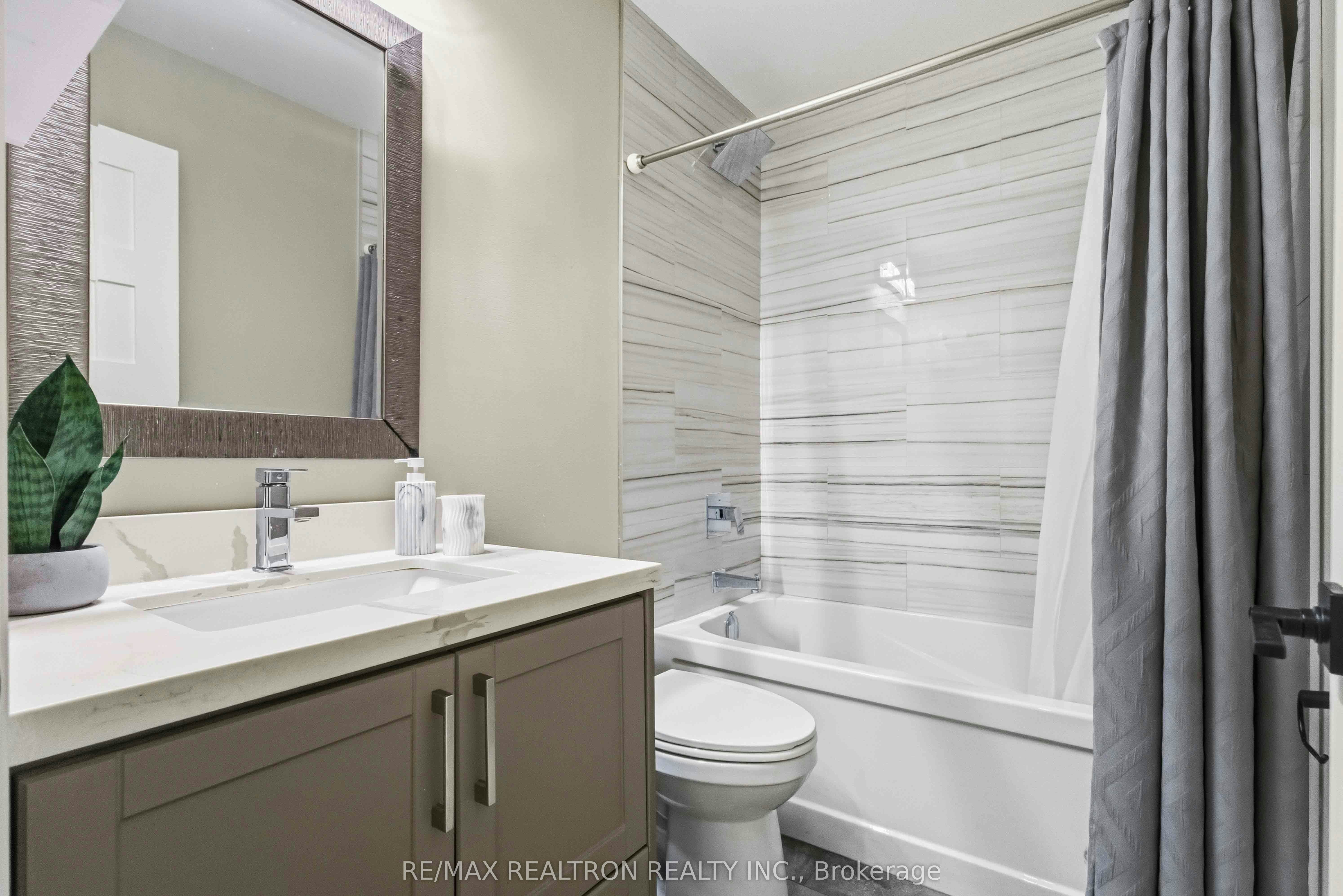 809 Fairview Avenue, Pickering, ON, L1W 1M7 - 41