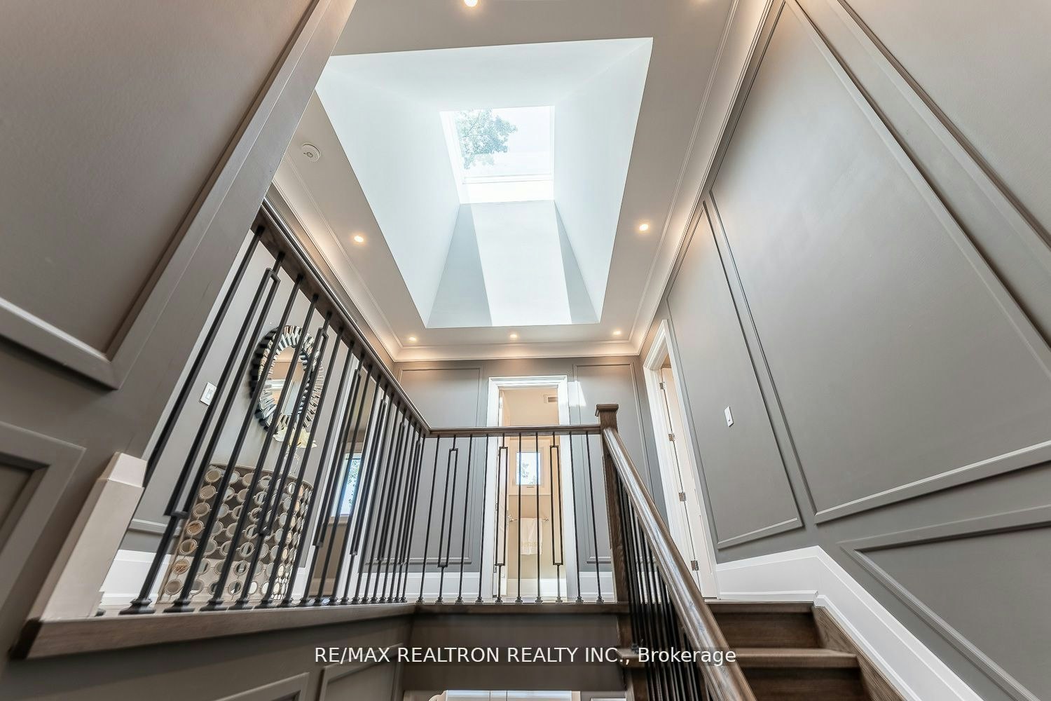 809 Fairview Avenue, Pickering, ON, L1W 1M7 - 24
