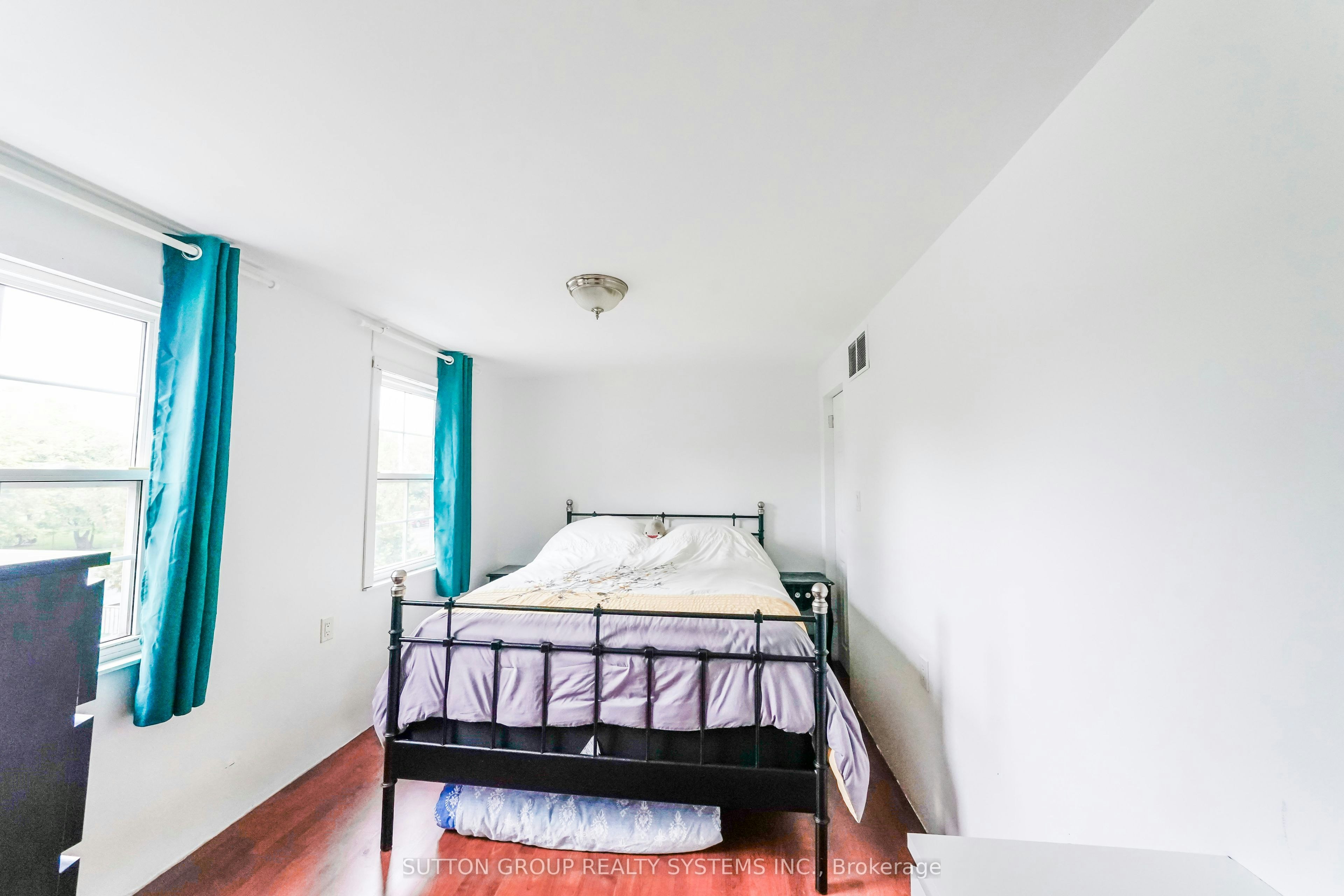 Upper-684 Birchmount Road, Toronto, ON, M1K 1R3 - 25