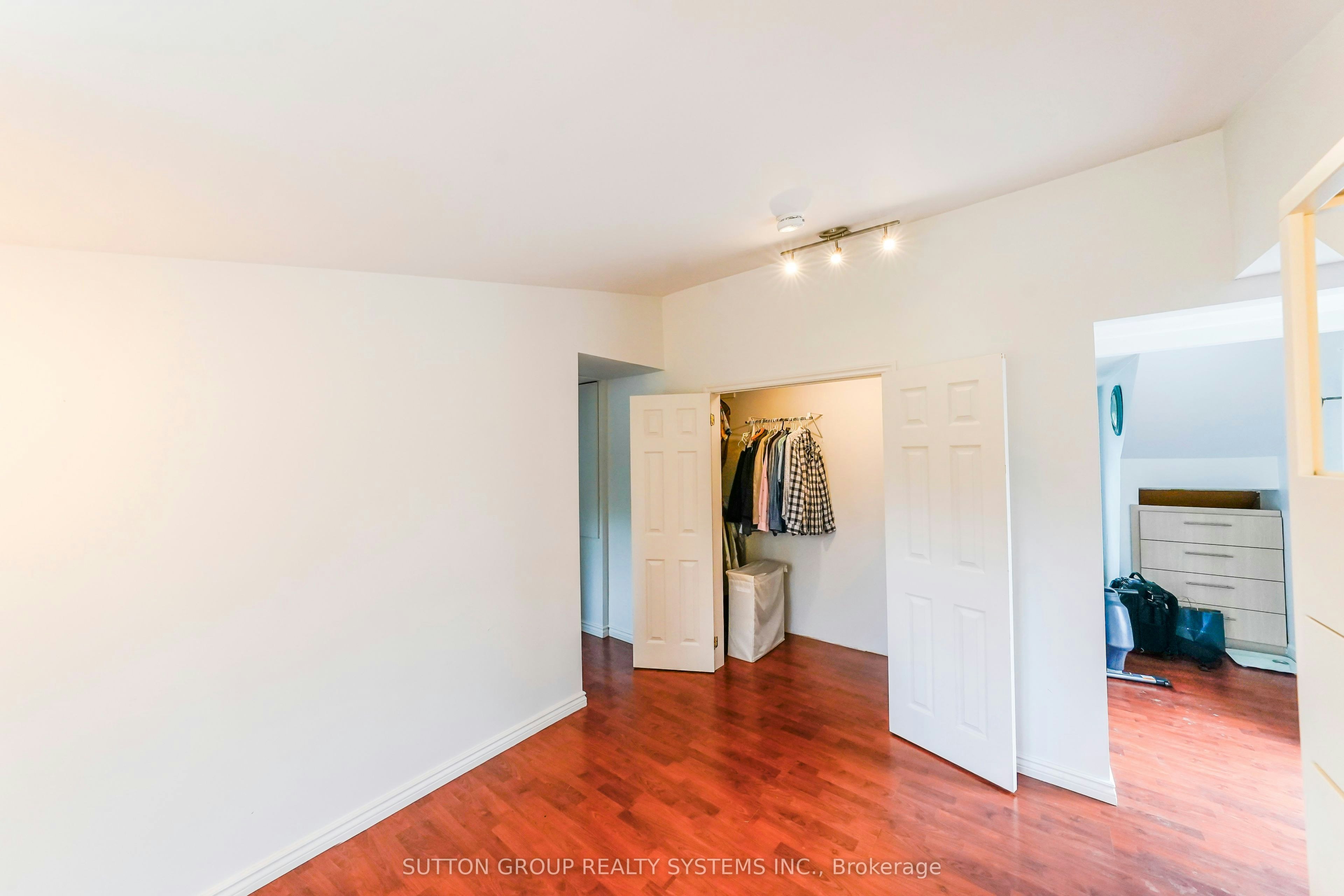 Upper-684 Birchmount Road, Toronto, ON, M1K 1R3 - 23