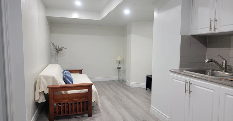 Basement-70 Lipton Crescent, Whitby, ON, L1R 1W9 - 5