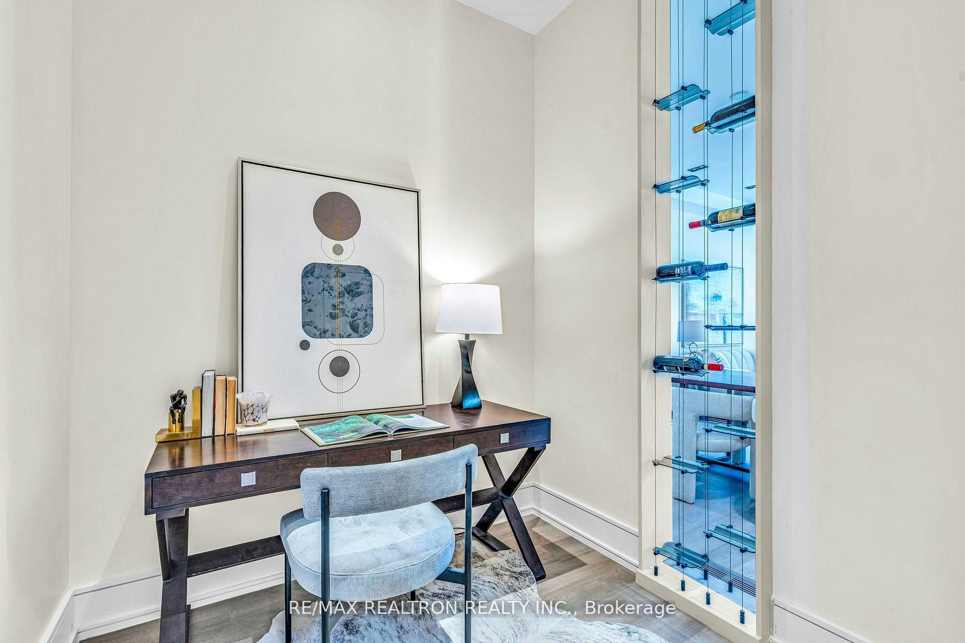 19 Topham Road, Toronto, ON, M4B 3K3 - 6